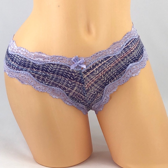 ✅🆕😍 Victoria’s Secret push-up bra & panty set - Picture 4 of 8